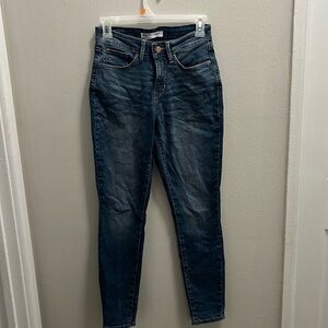 Signature- Levi Strauss Women’s skinny jeans